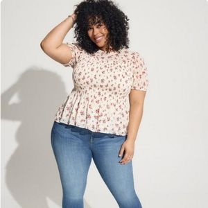 Torrid 2x euc chiffon smocked puff sleeve flower top